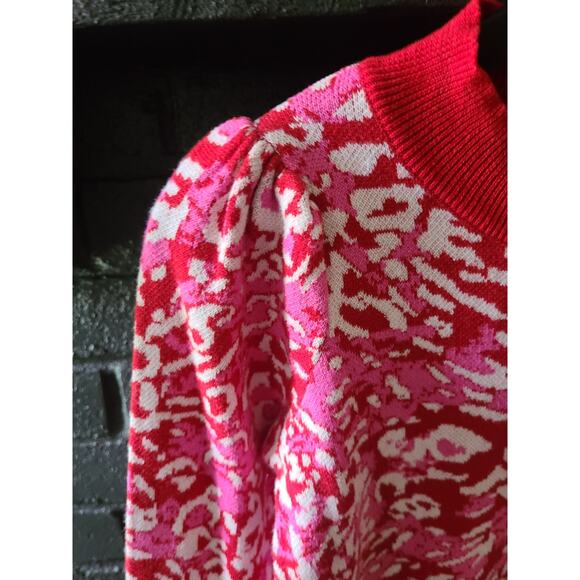 KARLIE Pink & Red Cheetah puff sleeved sweater size small - Picture 5 of 6